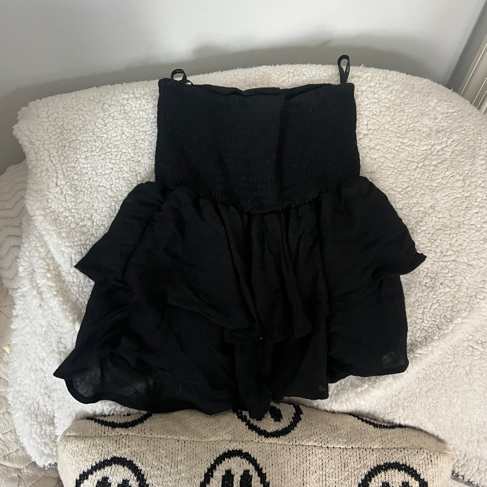 Black skirt